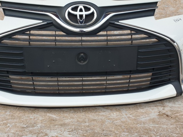 512591 Toyota Yaris 2015, Ködlámpás Első Lökhárító, 521190D660.