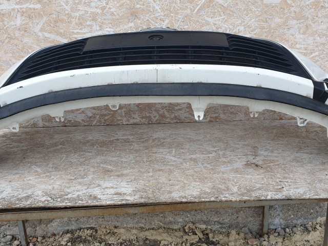 512591 Toyota Yaris 2015, Ködlámpás Első Lökhárító, 521190D660.