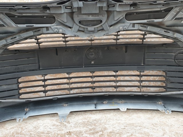 512591 Toyota Yaris 2015, Ködlámpás Első Lökhárító, 521190D660.