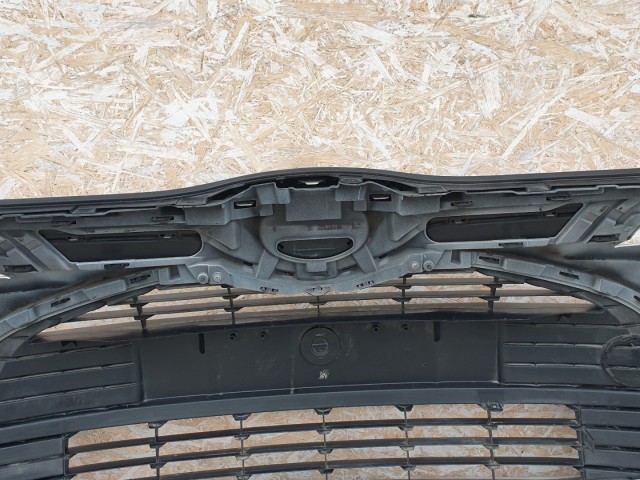 512591 Toyota Yaris 2015, Ködlámpás Első Lökhárító, 521190D660.