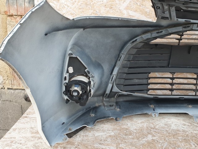 512591 Toyota Yaris 2015, Ködlámpás Első Lökhárító, 521190D660.