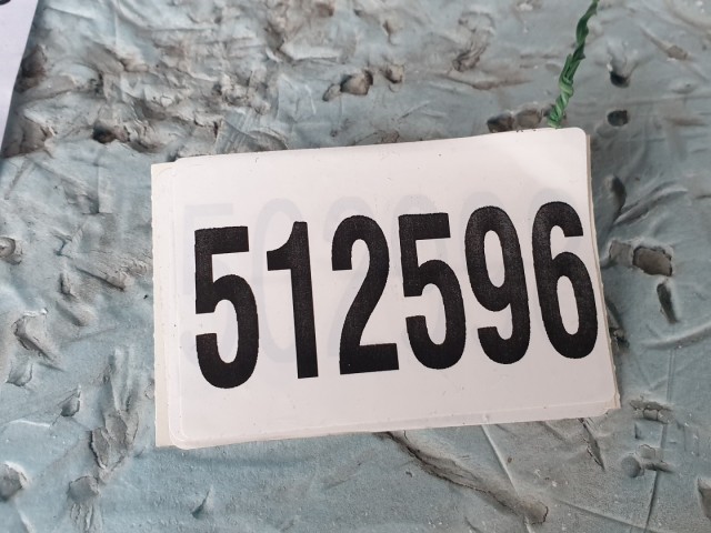 512596 Renault Clio 3, 2011, Első Lökhárító, 185 ös, 8200799930.