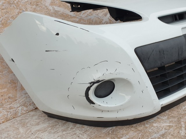 512596 Renault Clio 3, 2011, Első Lökhárító, 185 ös, 8200799930.