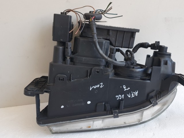 512597 Alfa Romeo 166, 2001, Jobb Első Xenon Lámpa, Fényszóró. 60955910.