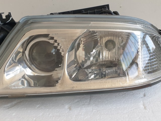 512598 Alfa Romeo 166, 2001, Bal Első Xenon Lámpa, Fényszóró. 60955920.