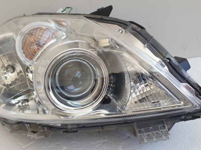 512600 Toyota Auris 2012, Jobb Projektoros Lámpa, Fényszóró. 81110-02A90.