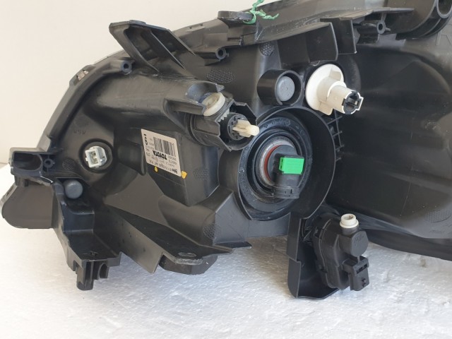 512600 Toyota Auris 2012, Jobb Projektoros Lámpa, Fényszóró. 81110-02A90.