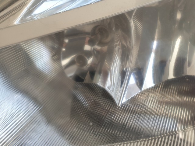 512611 Renault Clio 3, 2007, Bal Első Lámpa, Fényszóró. 8200459824.