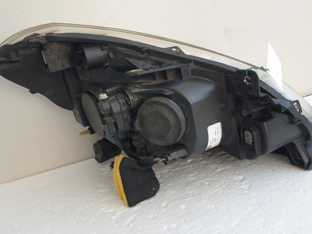 512611 Renault Clio 3, 2007, Bal Első Lámpa, Fényszóró. 8200459824.