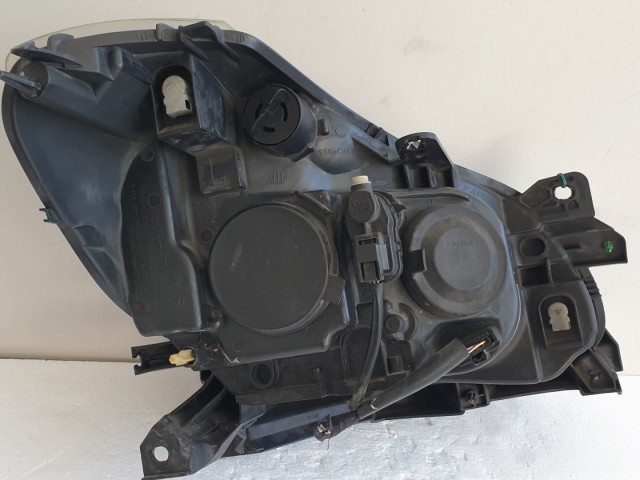 512611 Renault Clio 3, 2007, Bal Első Lámpa, Fényszóró. 8200459824.