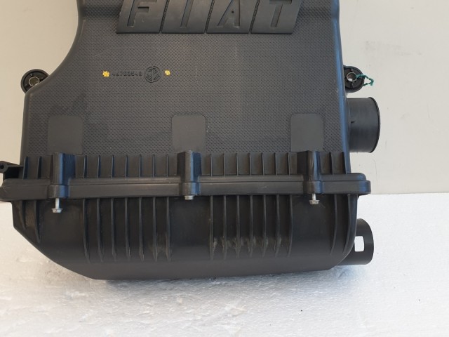 512613 Fiat Bravo 2, Stilo, Grande, 16 Szelepes Légszűrőház, 55186451.