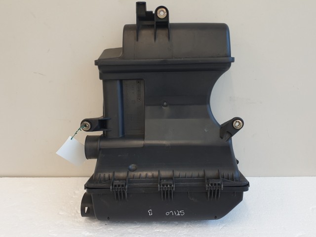 512613 Fiat Bravo 2, Stilo, Grande, 16 Szelepes Légszűrőház, 55186451.