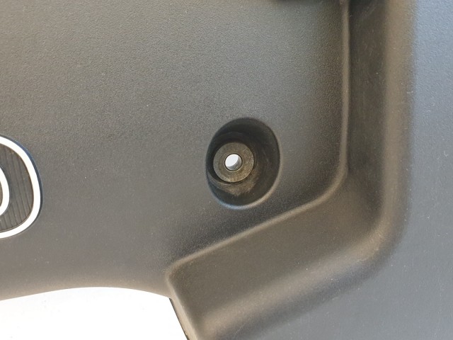 512614 Toyota Avensis 2005, Diesel, Felső Motorburkolat.