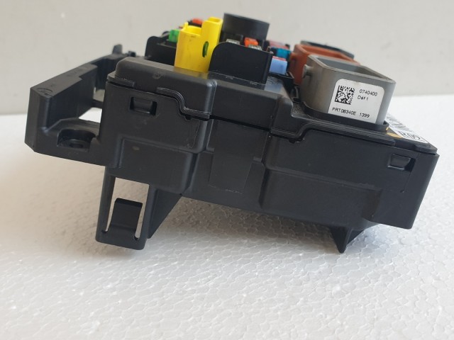 512456 Peugeot 207, 2009, Biztosítéktábla, Bsm 00, R09. Valeo. 9664997880.