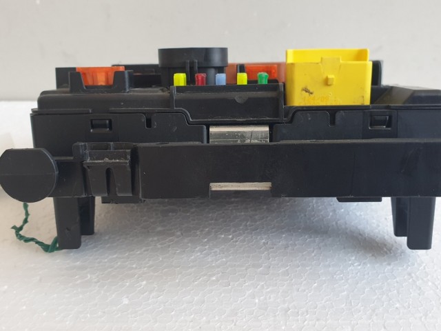 512456 Peugeot 207, 2009, Biztosítéktábla, Bsm 00, R09. Valeo. 9664997880.