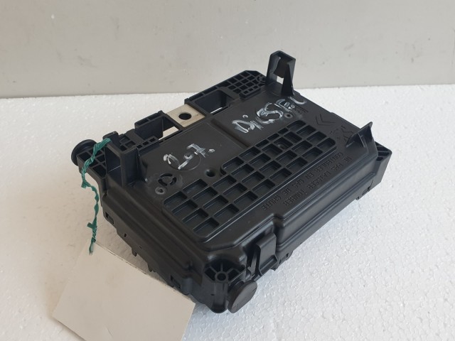 512456 Peugeot 207, 2009, Biztosítéktábla, Bsm 00, R09. Valeo. 9664997880.