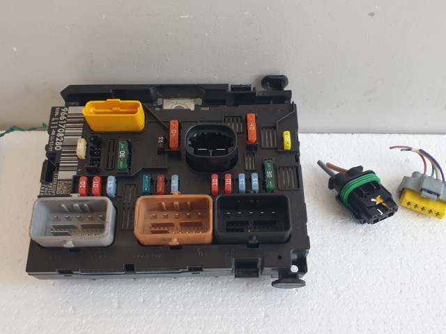 512457 Peugeot 207, Biztosítéktábla, 9661708280, BSM L11, Delphi.