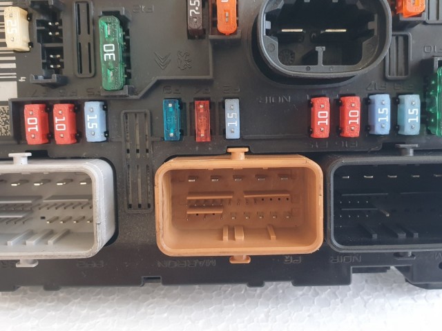 512457 Peugeot 207, Biztosítéktábla, 9661708280, BSM L11, Delphi.