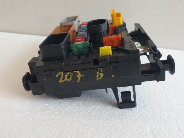 512457 Peugeot 207, Biztosítéktábla, 9661708280, BSM L11, Delphi.