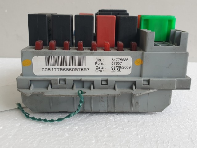 512462 Fiat Bravo 2, 2009, Külső Biztosítéktábla, 51775686.