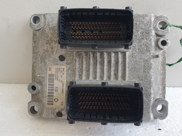 512475 Alfa Romeo 147, 1.6, Benzin, Motorvezérlő, 552049900, 0261207727.