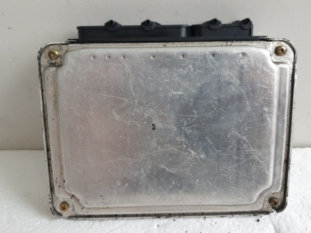 512347 VW Polo 2001, Benzin, Motorvezérlő, 030906032CG, 0261207178.