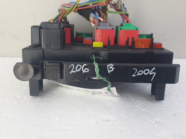 512529 Peugeot 206, Külső Biztosítéktábla, 9650664080. BSM B3.