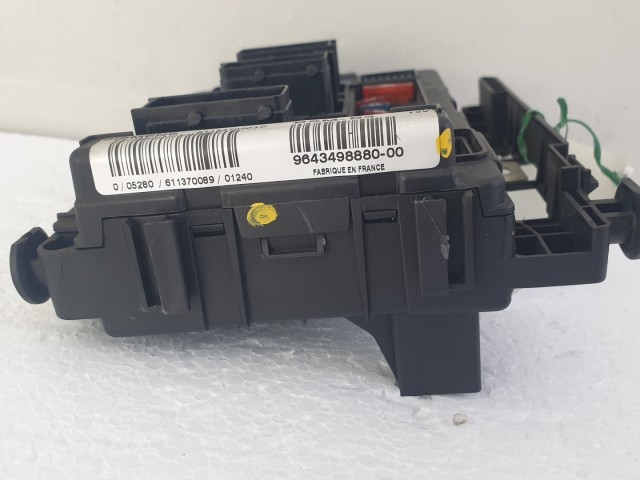 512530 Peugeot 206, Külső Biztosítéktábla, 9643498880, BSM B3, Siemens.