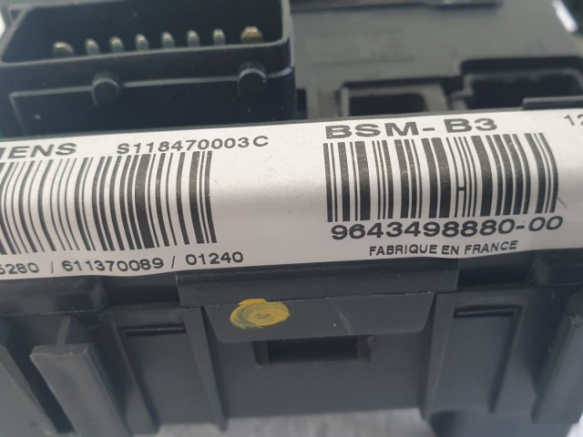 512530 Peugeot 206, Külső Biztosítéktábla, 9643498880, BSM B3, Siemens.