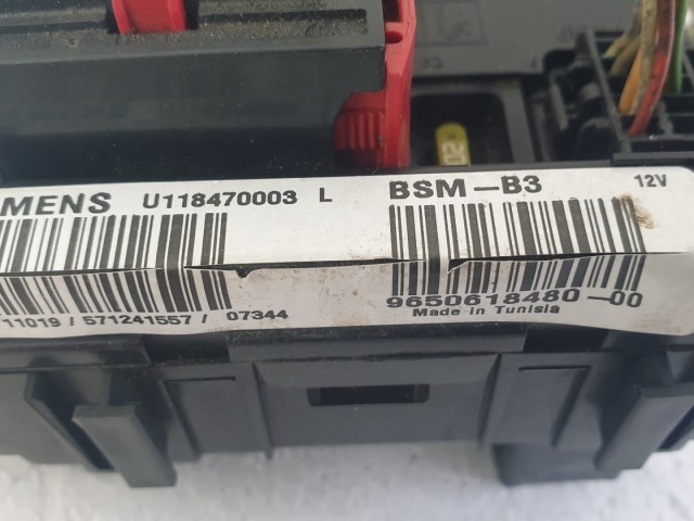 512531 Citroen Xsara,  Biztosítéktábla, 9650618480, BSM B3,  Siemens.