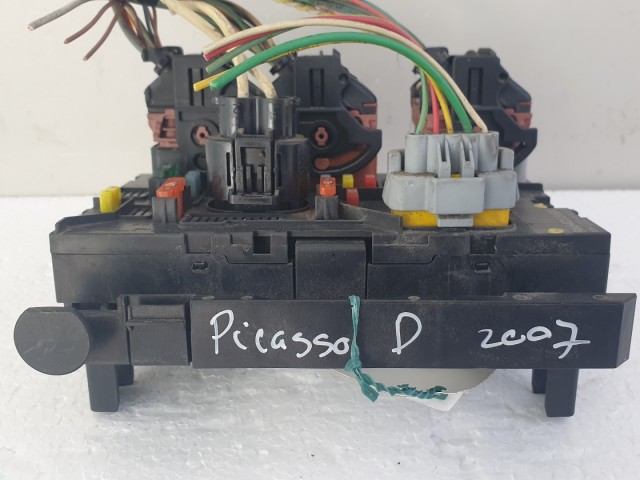 512534 Citroen C4 Picasso, Biztosítéktábla, 9664055680, BSM L08. Delphi.