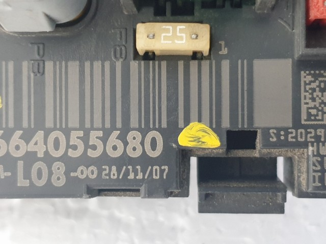 512534 Citroen C4 Picasso, Biztosítéktábla, 9664055680, BSM L08. Delphi.