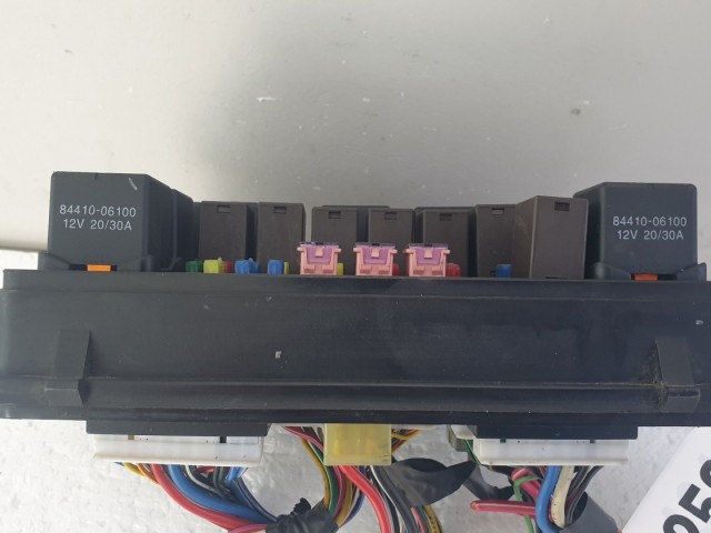 512535 Ssangyong Rexton 2006, Diesel Biztosítéktábla, AK-4920.