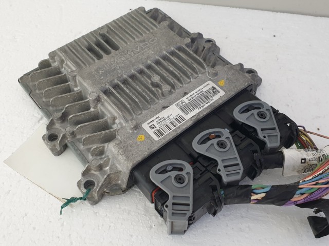 512541 Citroen C4 Picasso Motorvezérlő, SW9665100380, 5WS40615C-T, Siemens.