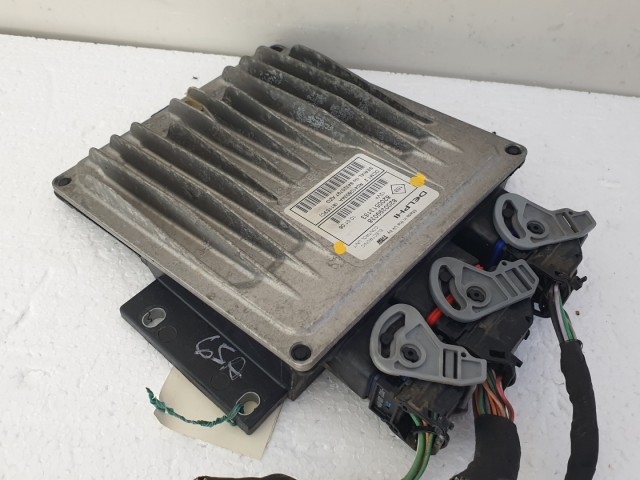 512543 Renault Modus, Motorvezérlő, 8200513163, 8200399038, Delphi.