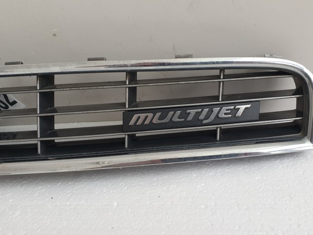 512562 Fiat Bravo 2, 2007, Hűtőrács, Díszrács, 735414652. Hűtőmaszk.