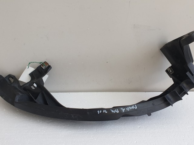 512563 Bmw 1 es, 2006, Bal Első Fényszóró Tartó, 7120823.