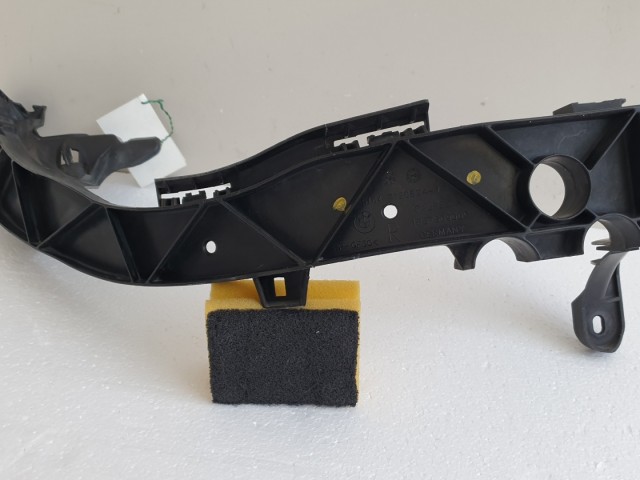 512564 Bmw 1 es, 2006, Jobb Első Fényszóró Tartó, 7120824.