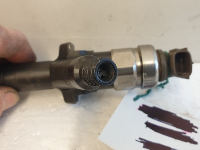 512628 Nissan Navara D40, 2008, Porlasztó, Injektor, 16600-EB300.