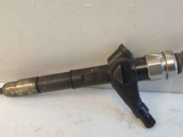 512628 Nissan Navara D40, 2008, Porlasztó, Injektor, 16600-EB300.