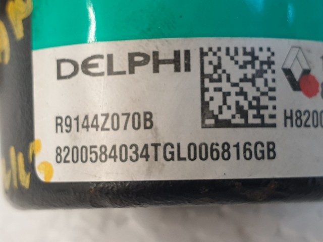 512632 Renault Scenic 2, Clio, Közös Nyomócső, Szeleppel, 93077511A.