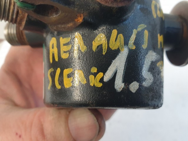 512632 Renault Scenic 2, Clio, Közös Nyomócső, Szeleppel, 93077511A.