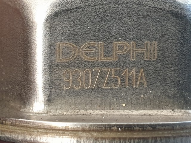 512632 Renault Scenic 2, Clio, Közös Nyomócső, Szeleppel, 93077511A.