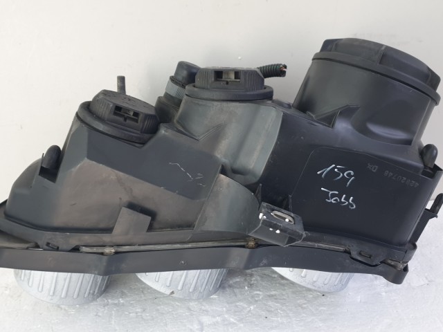 512638 Alfa Romeo 159, 2007, Jobb Projektoros Fényszóró. 60682088.