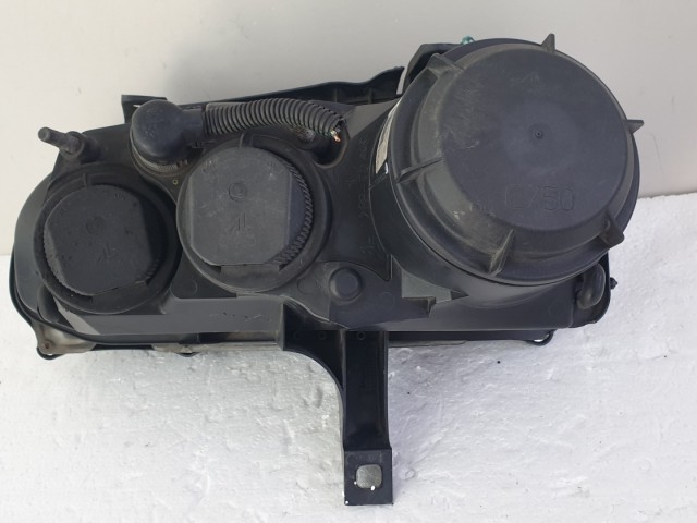 512638 Alfa Romeo 159, 2007, Jobb Projektoros Fényszóró. 60682088.