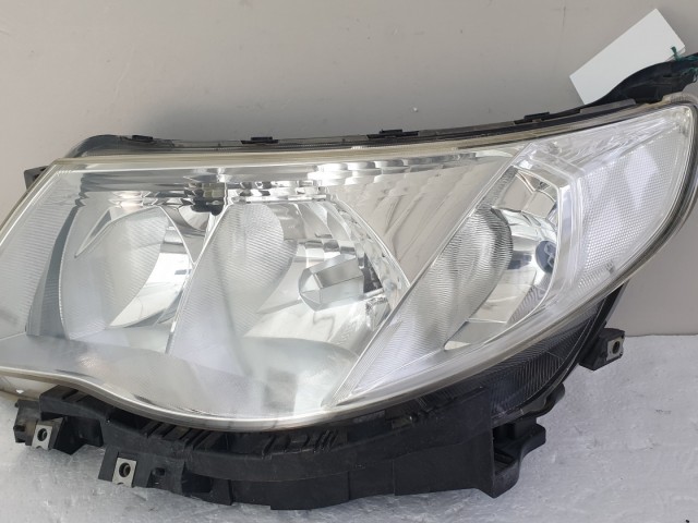 512645 Subaru Forester 2010, Bal Xenon Fényszóró, Lámpa, 1826.