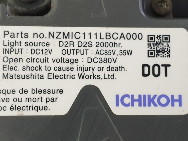 512645 Subaru Forester 2010, Bal Xenon Fényszóró, Lámpa, 1826.