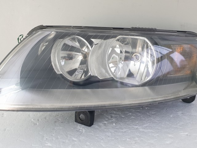 512646 Audi A6 C6, 2007, Bal Első Fényszóró, Lámpa, 4F0941003.