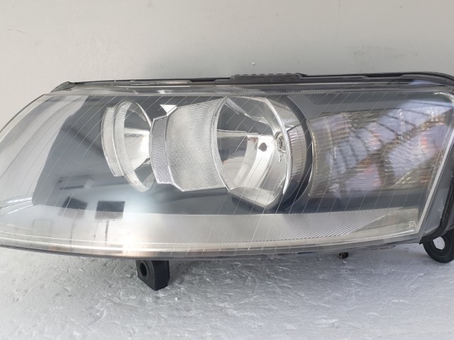 512646 Audi A6 C6, 2007, Bal Első Fényszóró, Lámpa, 4F0941003.