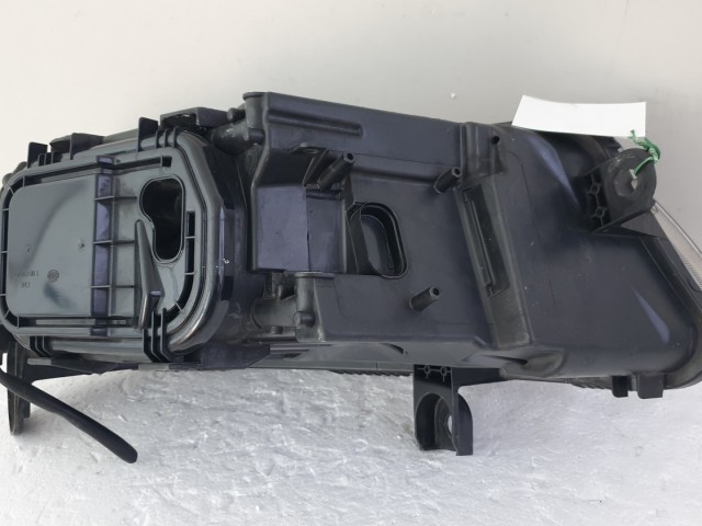 512646 Audi A6 C6, 2007, Bal Első Fényszóró, Lámpa, 4F0941003.